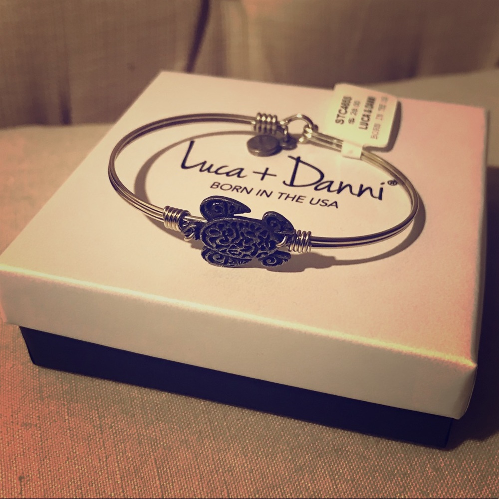 NWT Luca + Danni Turtle Bracelet bangle